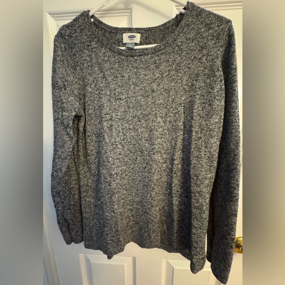 Old Navy Classic Crew Sweater | Size L
